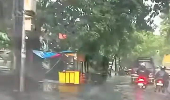 Diguyur Hujan Deras, Bandung Raya Dikepung Banjir